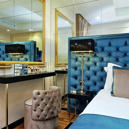 Trevi Diamond Luxury Suites & Jacuzzi Рим Экстерьер фото