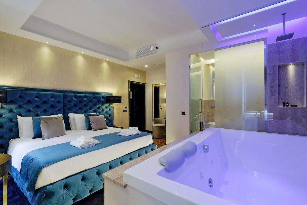 Trevi Diamond Luxury Suites & Jacuzzi Рим Экстерьер фото