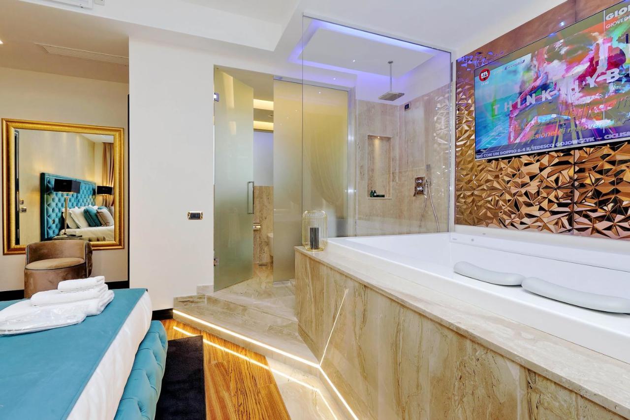 Trevi Diamond Luxury Suites & Jacuzzi Рим Экстерьер фото